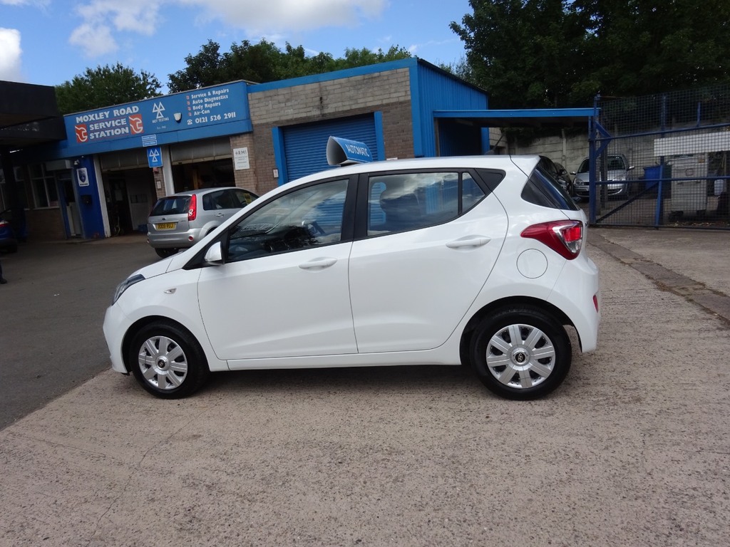 Hyundai I10 1.2 Se White #4