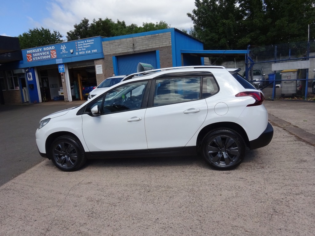 Peugeot 2008 1.6 Bluehdi 100 Active White #5