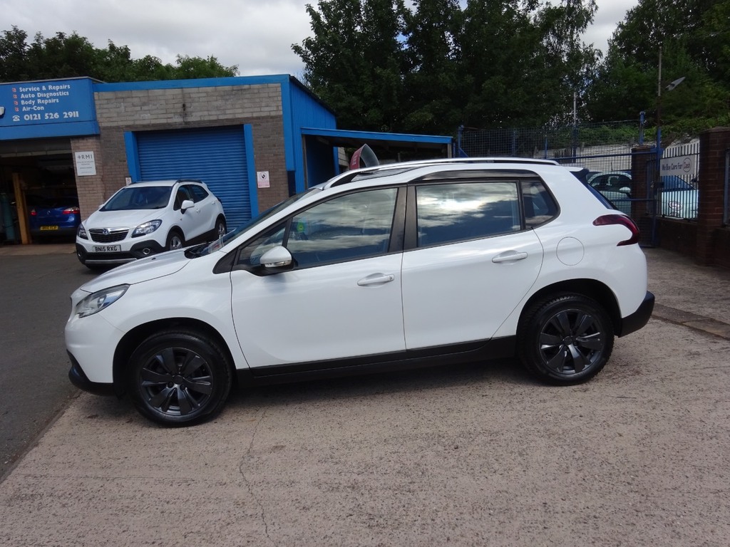 Peugeot 2008 1.6 Bluehdi 100 Active White #4