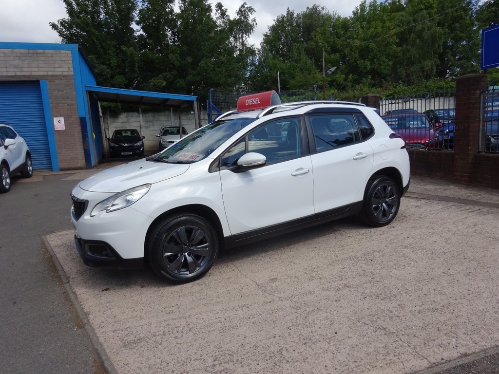 Peugeot 2008 1.6 Bluehdi 100 Active White #3