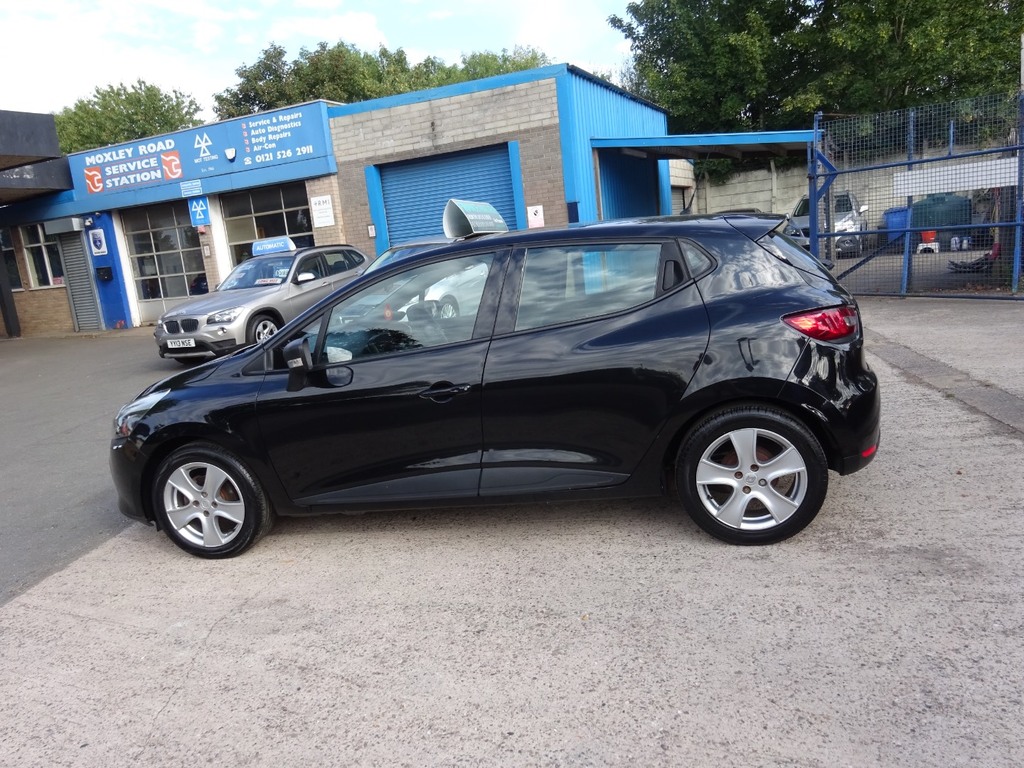 Renault Clio 1.2 16V Expression Black #5