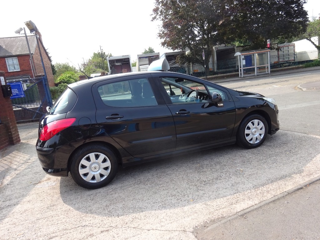 Peugeot 308 Hatchback White #7