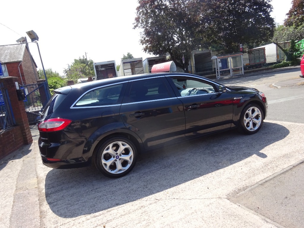 Ford Mondeo 2.0 Tdci 140 Titanium Estate Black #6