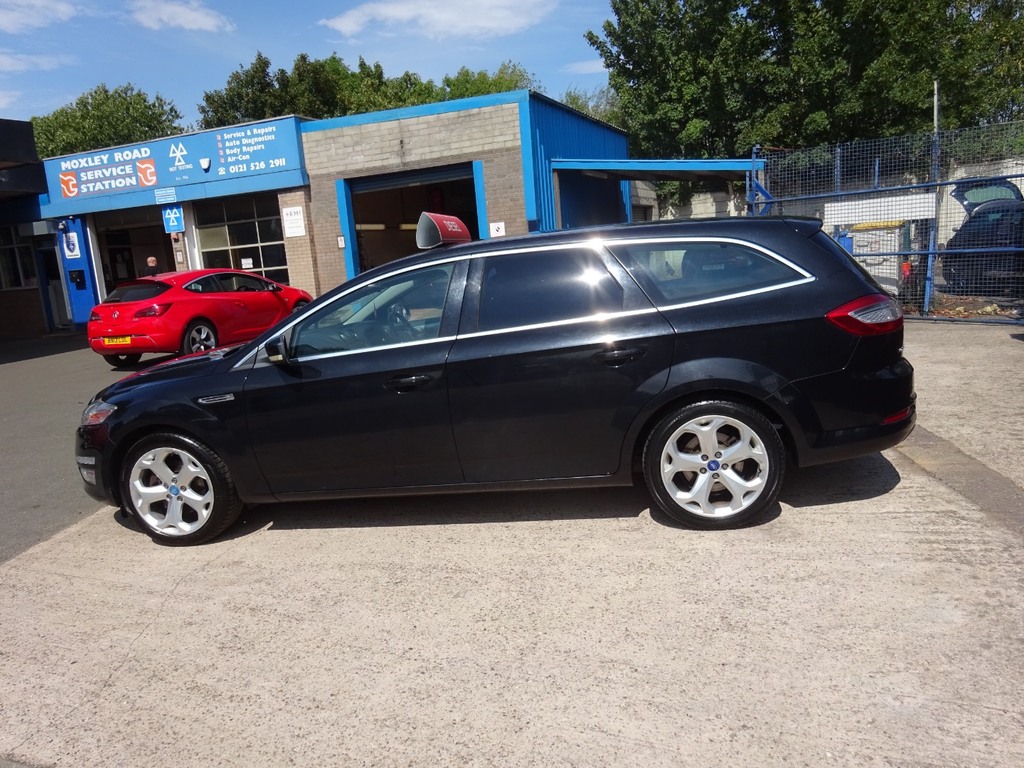 Ford Mondeo 2.0 Tdci 140 Titanium Estate Black #4
