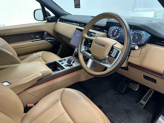 Land Rover Range Rover 3.0 D350 First Edition Black #11