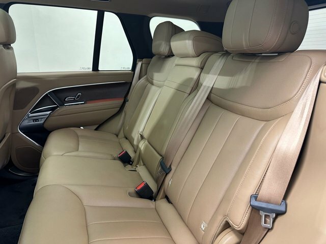 Land Rover Range Rover 3.0 D350 First Edition Black #30
