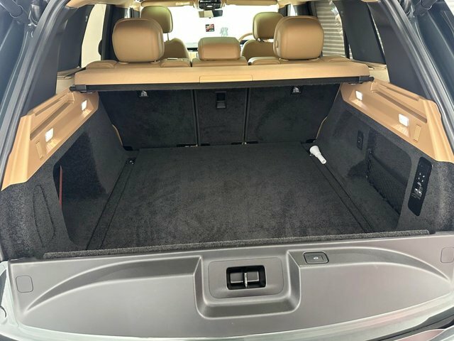 Land Rover Range Rover 3.0 D350 First Edition Black #24