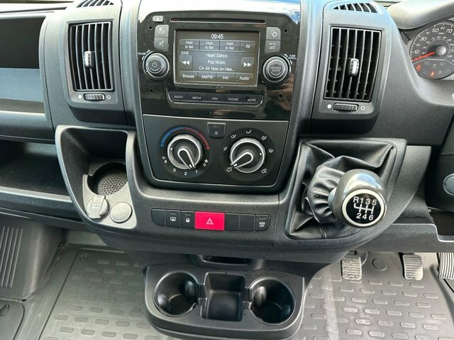 Peugeot Boxer 2019 2.0 Bluehdi 335 Professional Panel Van Di Silver #5