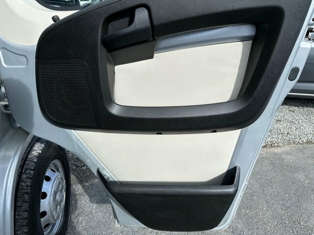 Peugeot Boxer Diesel White #7