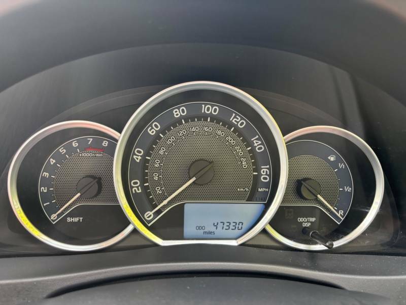 Toyota Auris 1.6 V-matic Icon - 2013 13 White #2
