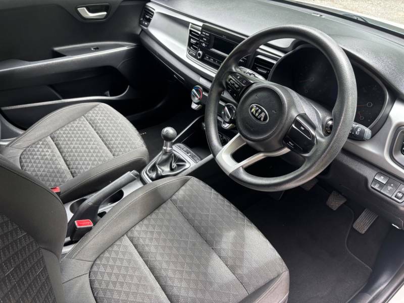 Kia RIO 1.25 1 - 2019 19 White #5