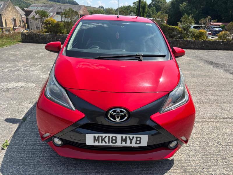 Toyota Aygo 1.0 Vvt-i X-style X-shift - 2018 18 MK18MYB Red #2