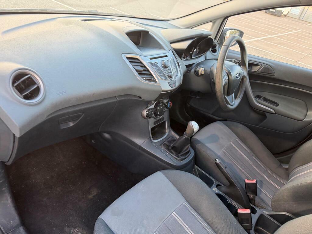 Ford Fiesta 1.25 Style Hatchback Silver #3