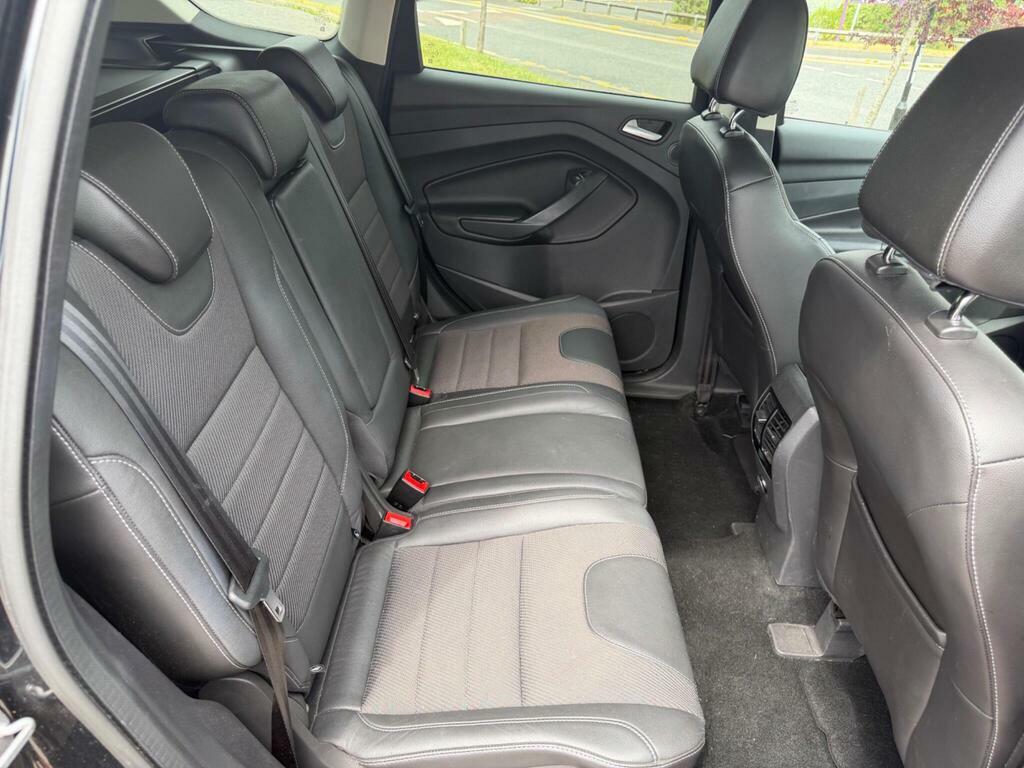 Ford Kuga 2.0 Tdci Titanium Suv LK63GLZ Black #4