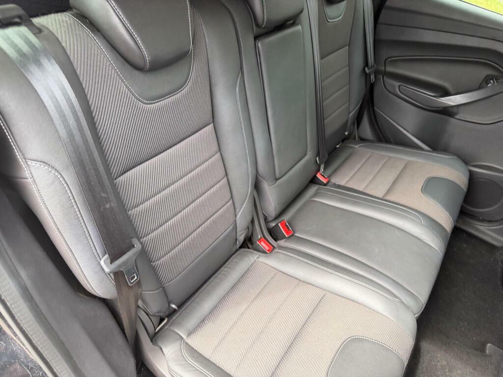 Ford Kuga 2.0 Tdci Titanium Suv LK63GLZ Black #6