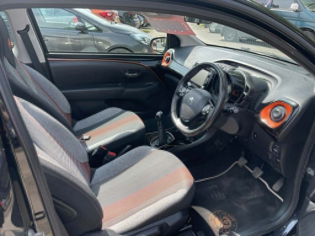 Peugeot 108 1.2 Ltr DC18FPX Black #4