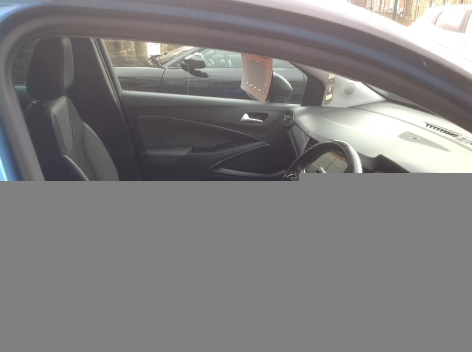 Vauxhall Crossland X 1.2 Petrol 5dr DG68HRR Blue #3