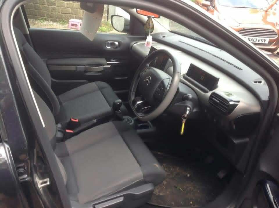 Citroen C4 Cactus 1.2 Petrol 5dr BT16UKX Black #5