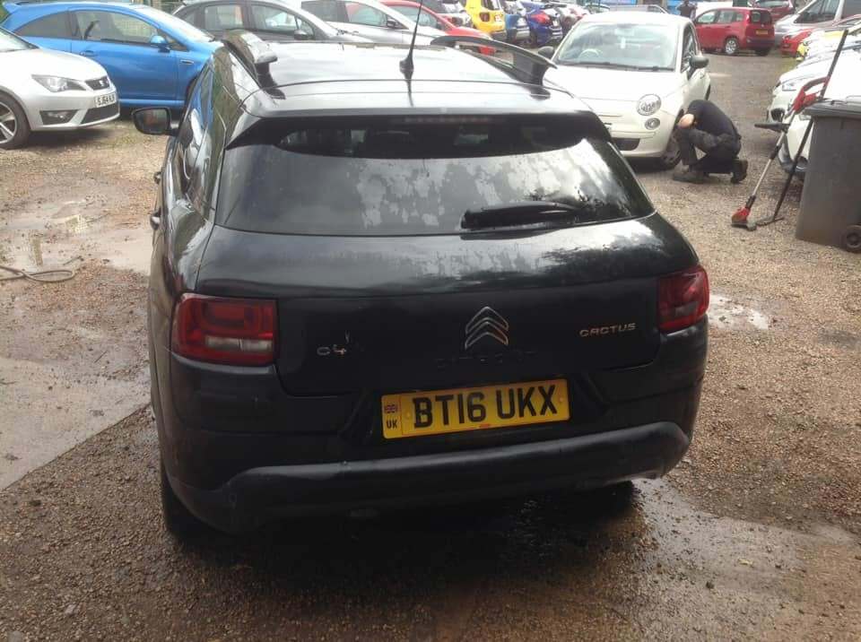 Citroen C4 Cactus 1.2 Petrol 5dr BT16UKX Black #4