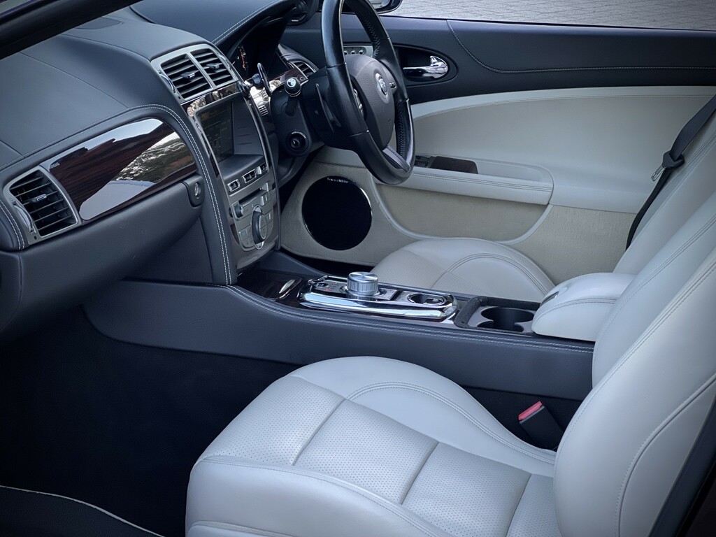 Jaguar XK 5.0 V8 Portfolio Red #2