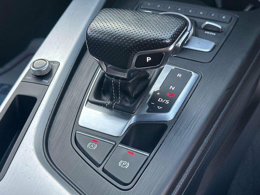 Audi A4 2.0 Tdi Ultra 190 S Line 2017 Grey #30