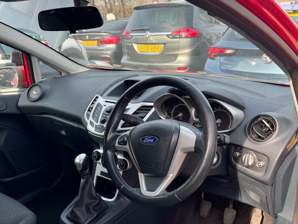 Ford Fiesta 1.25 Zetec JP03DAN Red #2