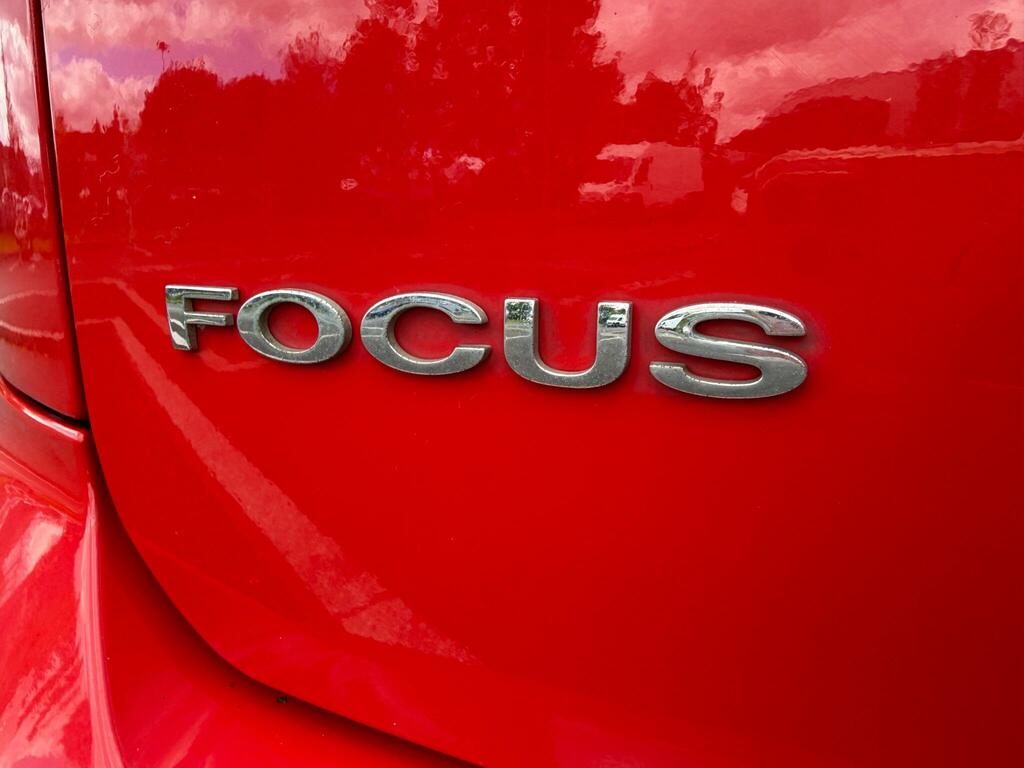 Ford Focus 1.6 Tdci Dpf Zetec Silver #30