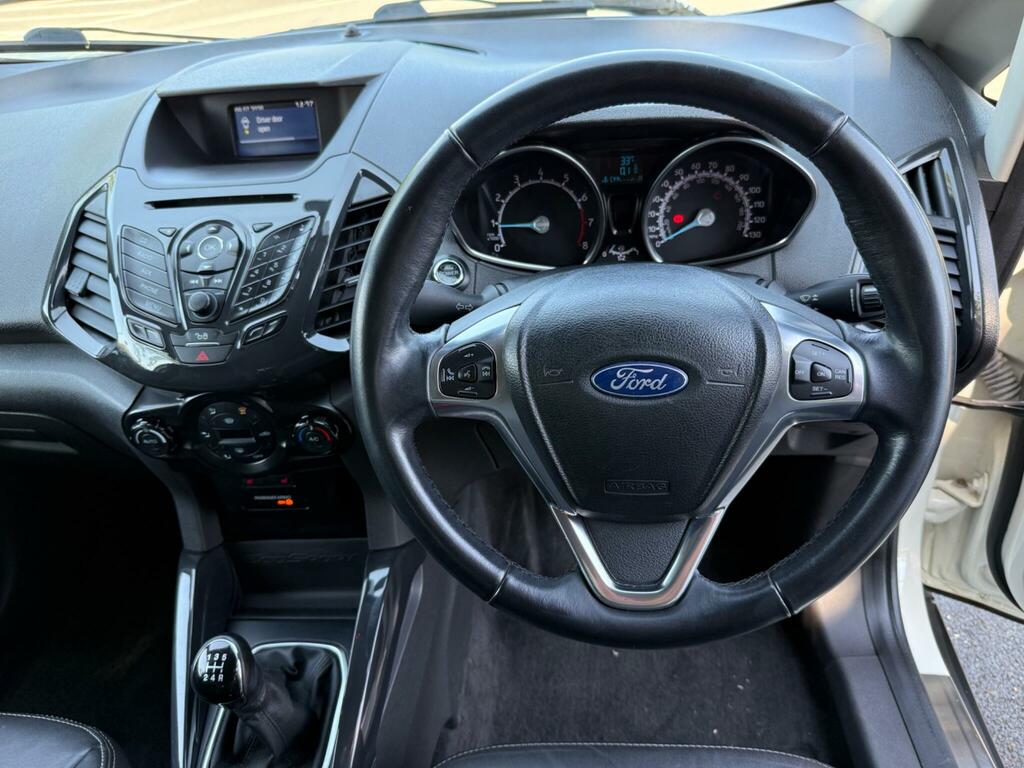 Ford Ecosport Hatchback White #36