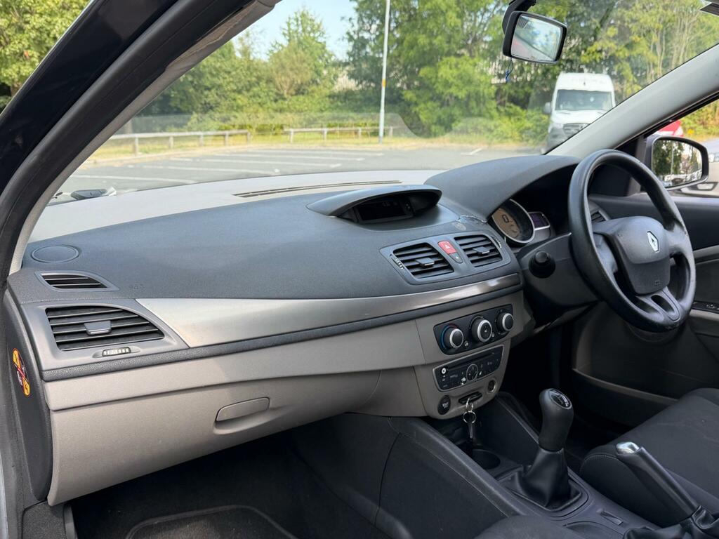 Renault Megane Privilege Dci 2-Door Orange #12