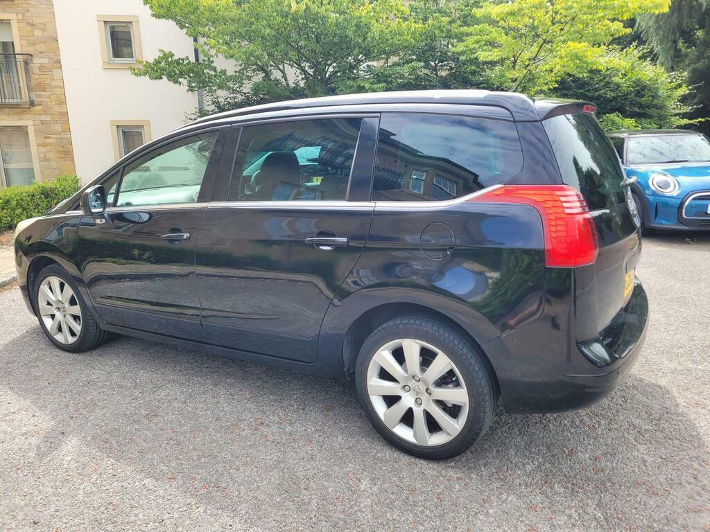 Peugeot 5008 1.6 Hdi Allure Euro 5 Black #4