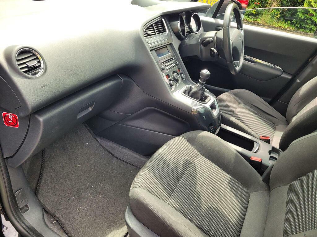 Peugeot 5008 Active Grey #35