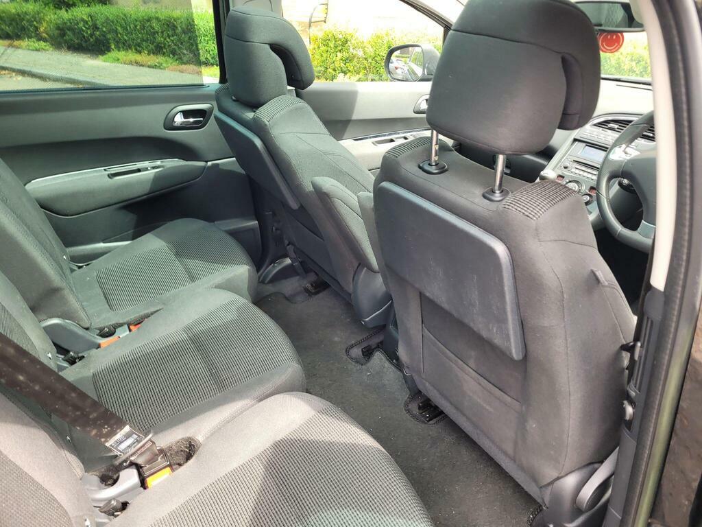 Peugeot 5008 Active Grey #42