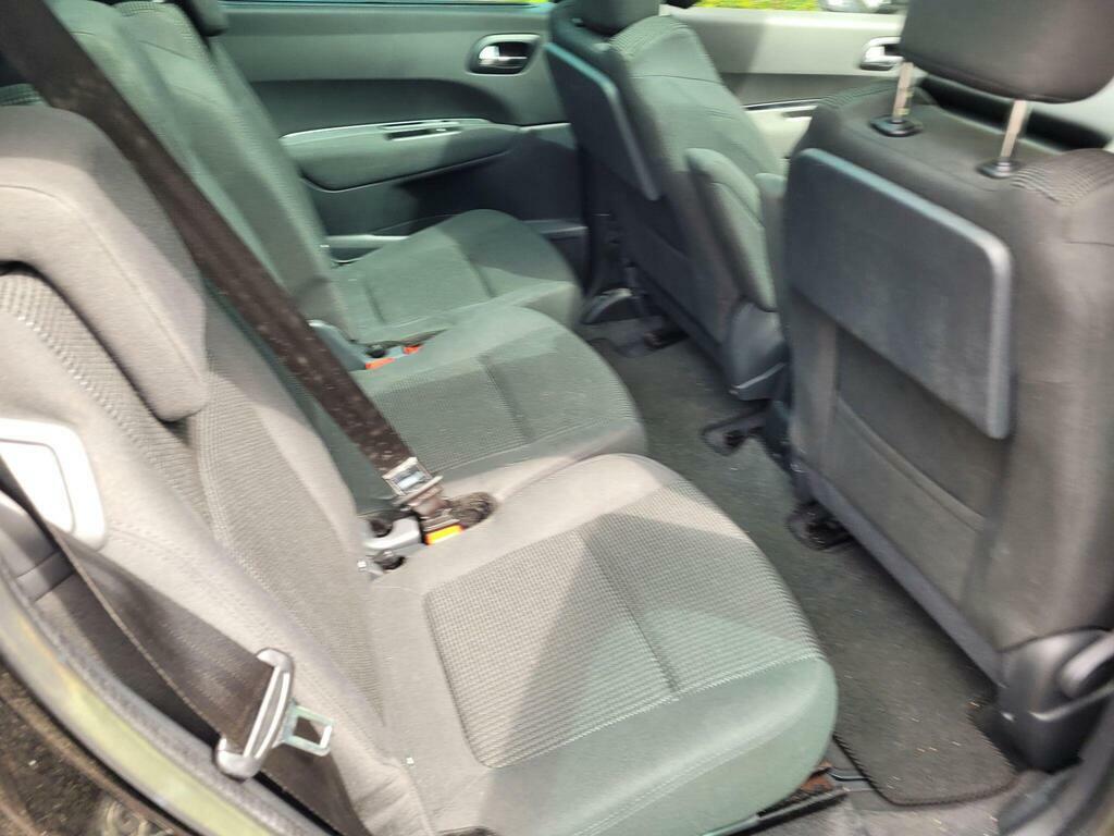 Peugeot 5008 Active Grey #46