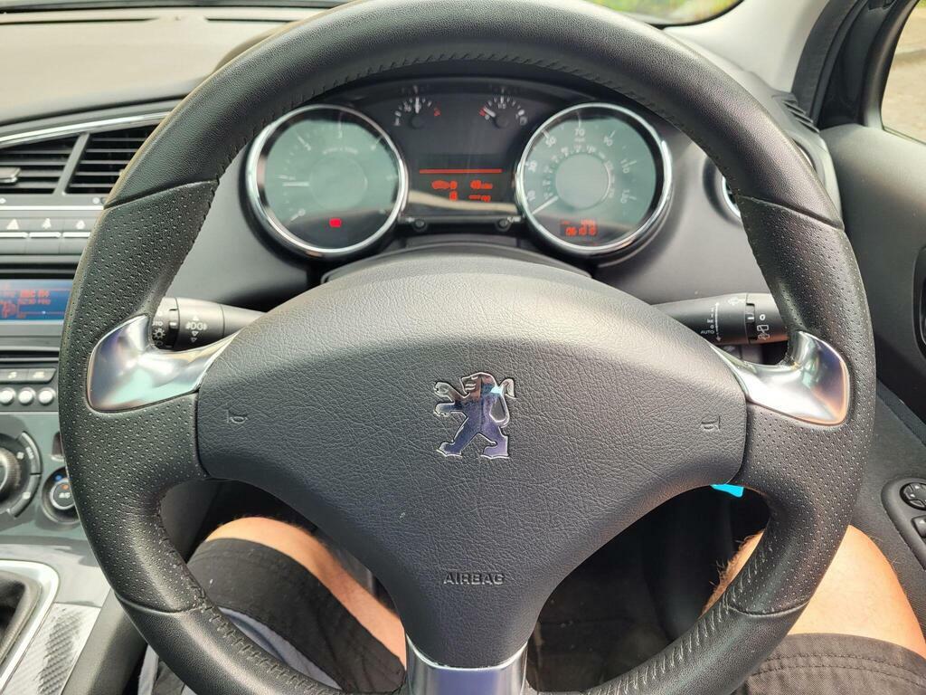 Peugeot 5008 Active Grey #57