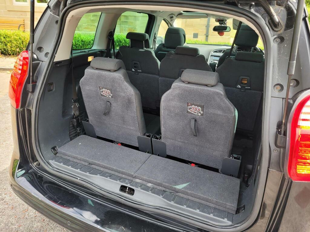 Peugeot 5008 Active Grey #56