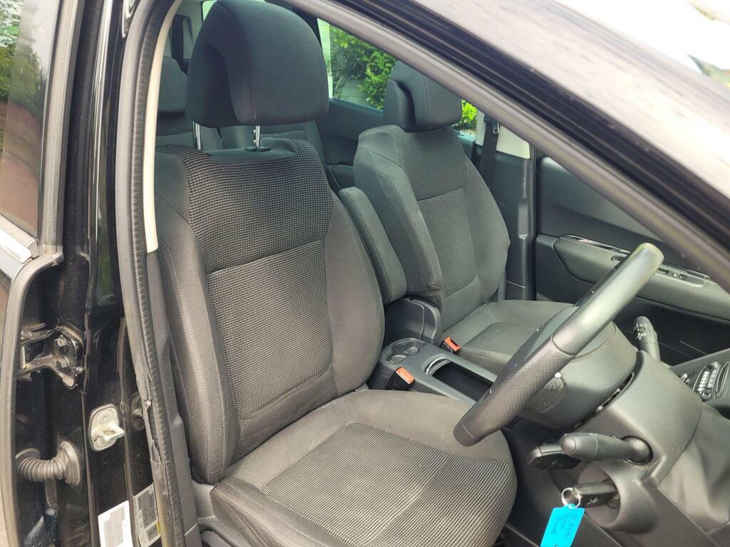 Peugeot 5008 Active Grey #36