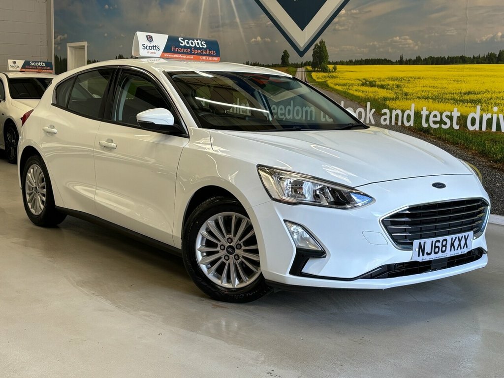 Ford Focus 1L Titanium White