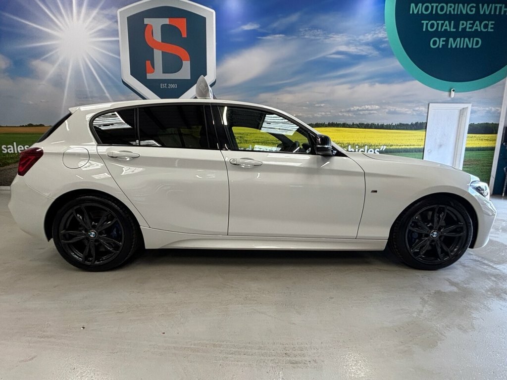 BMW 1 Series 3L Shadow Edition NA68FYW White #4