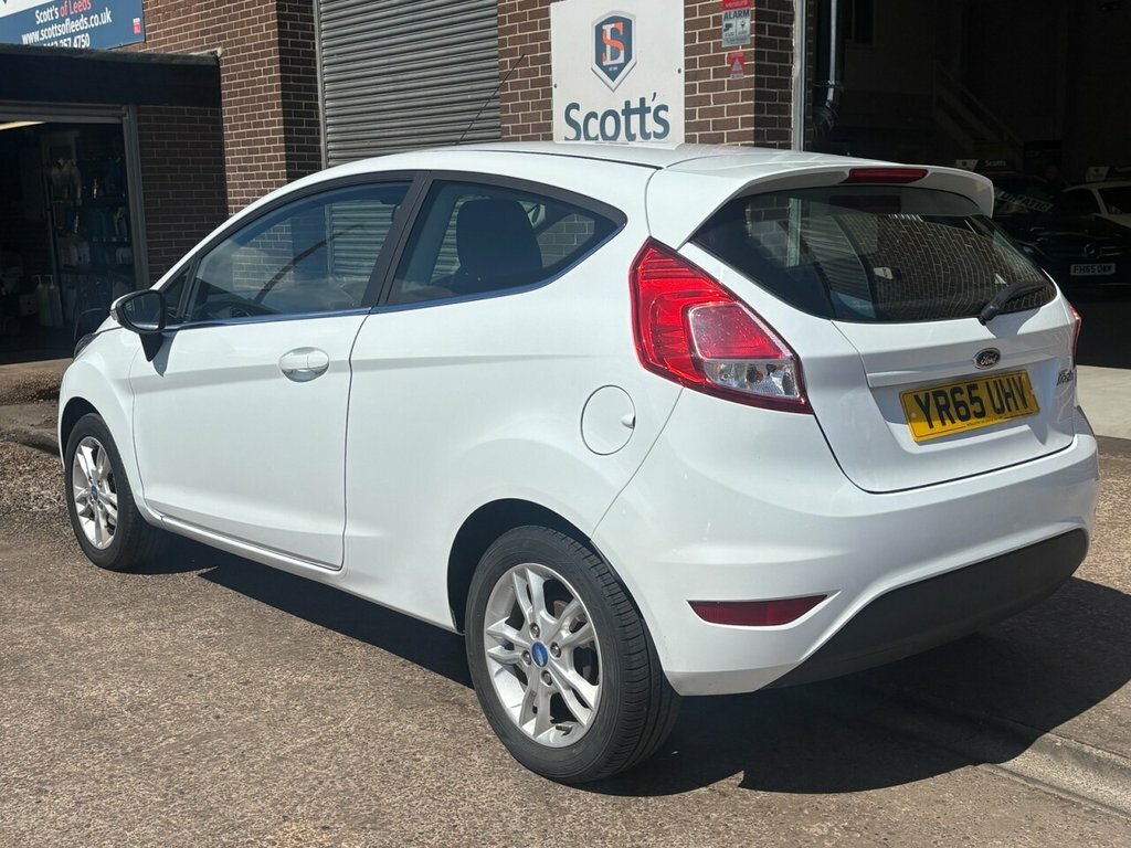 Ford Fiesta 1.3L Zetec White #5