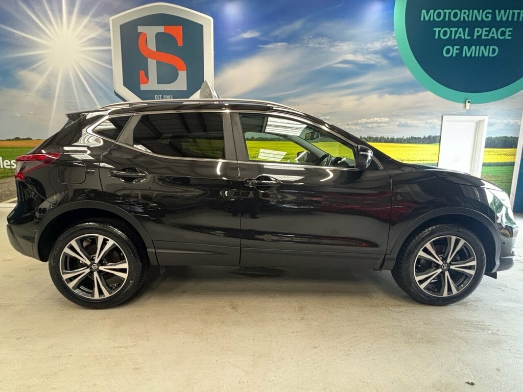 Nissan Qashqai 1.3L N-connecta ND69XCT Black #4