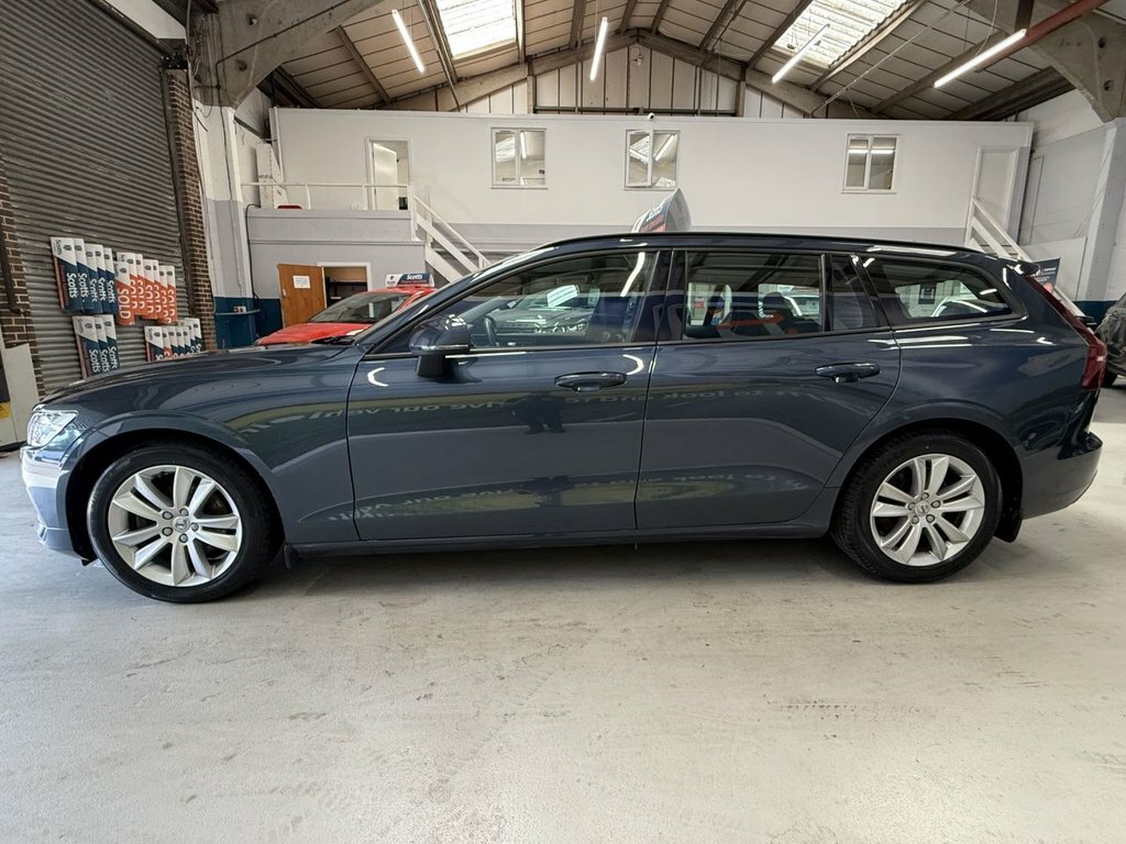 Volvo V60 2L Momentum Blue #5