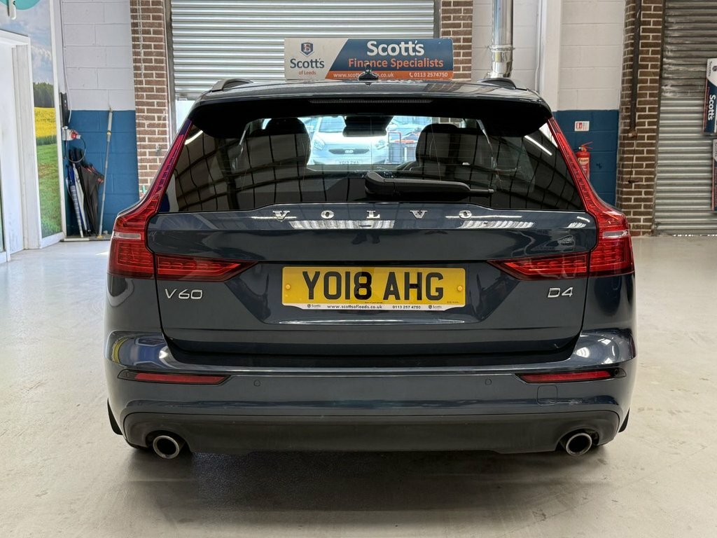 Volvo V60 2L Momentum Blue #6