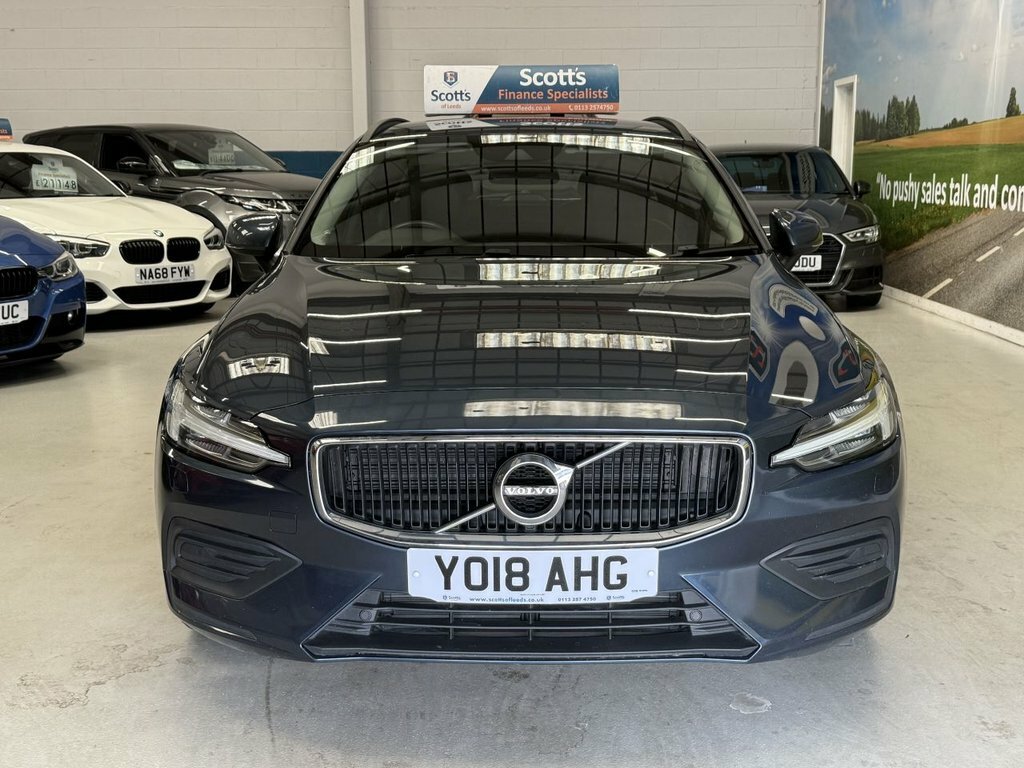 Volvo V60 2L Momentum Blue #2