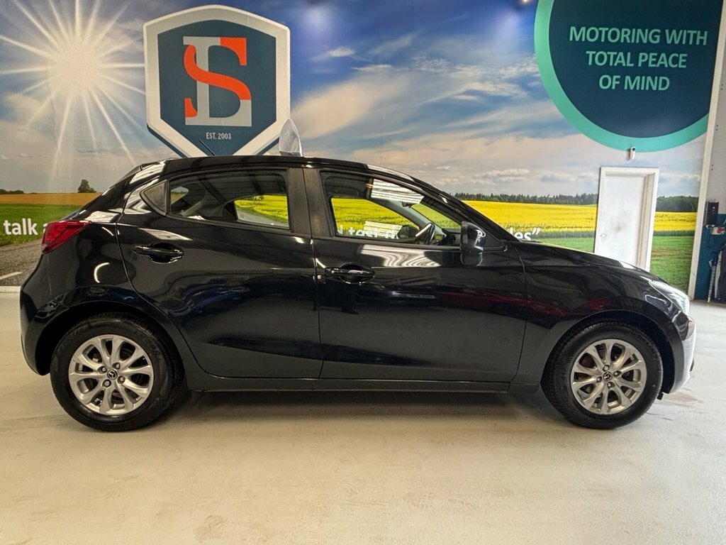 Mazda 2 1.5L Se-l Black #4