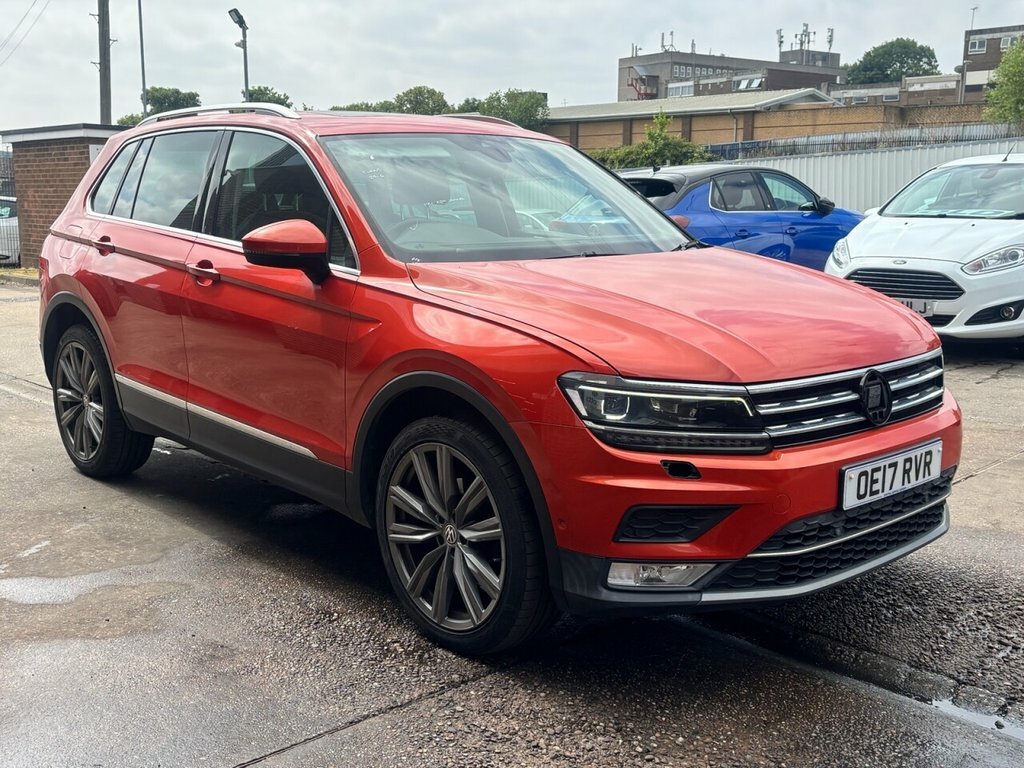 Volkswagen Tiguan 2L Sel Orange