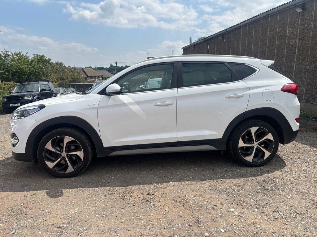 Hyundai Tucson 1.7L Sport Edition FR12JOX White #4