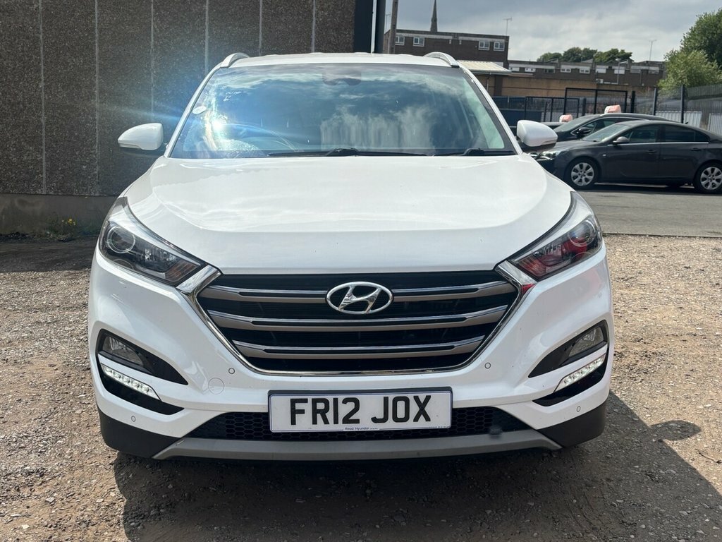 Hyundai Tucson 1.7L Sport Edition FR12JOX White #2