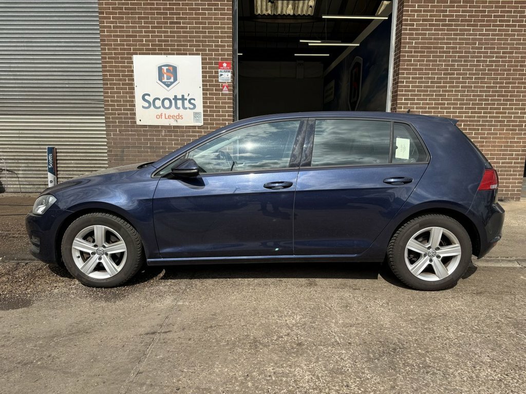 Volkswagen Golf 2L Match Edition YH16PLL Blue #5