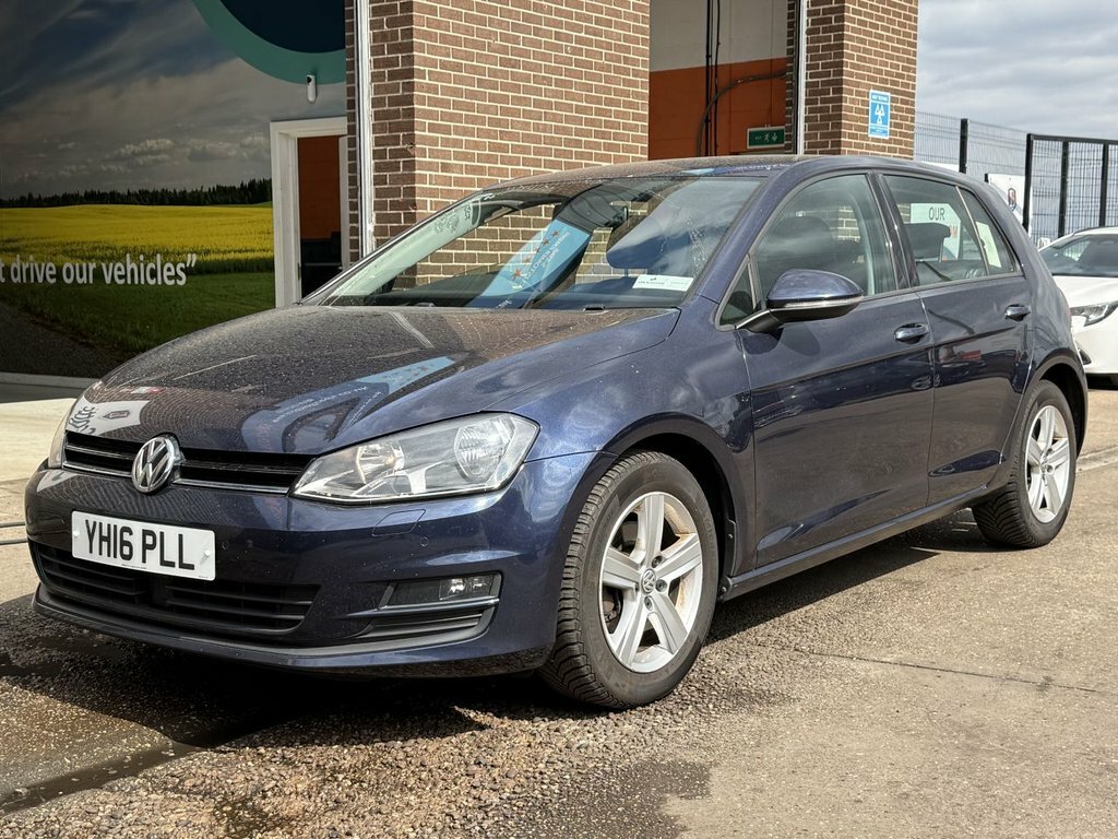 Volkswagen Golf 2L Match Edition YH16PLL Blue #3