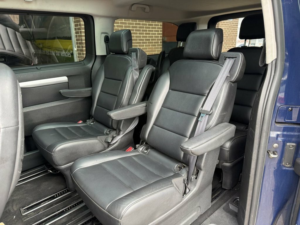 Peugeot Traveller Active Silver #12